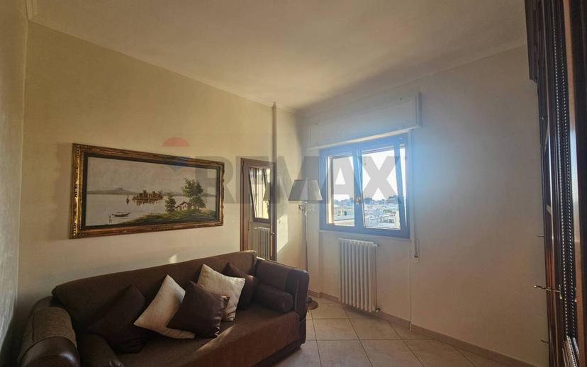 Quadrilocale buono stato, settimo piano, Trani — foto 17 di 36