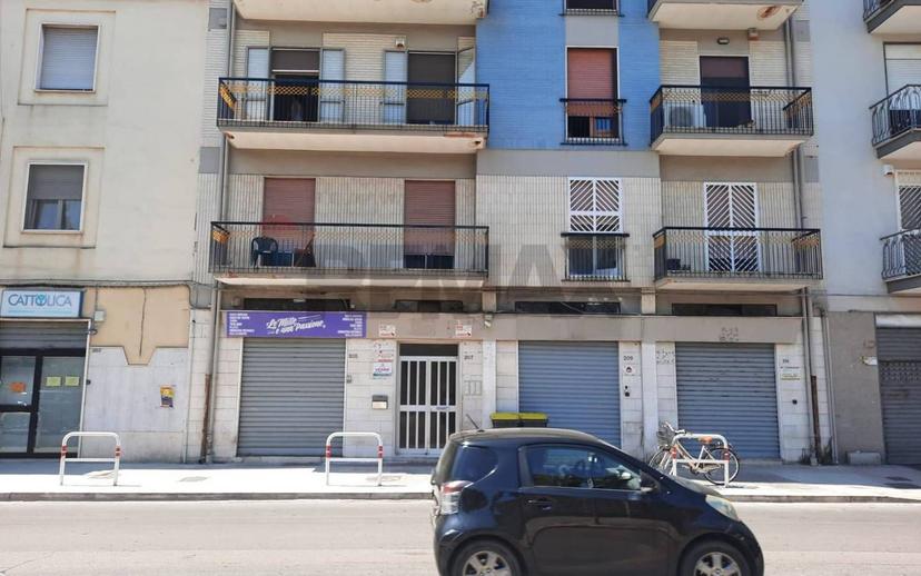 Quadrilocale buono stato, settimo piano, Trani — foto 6 di 36