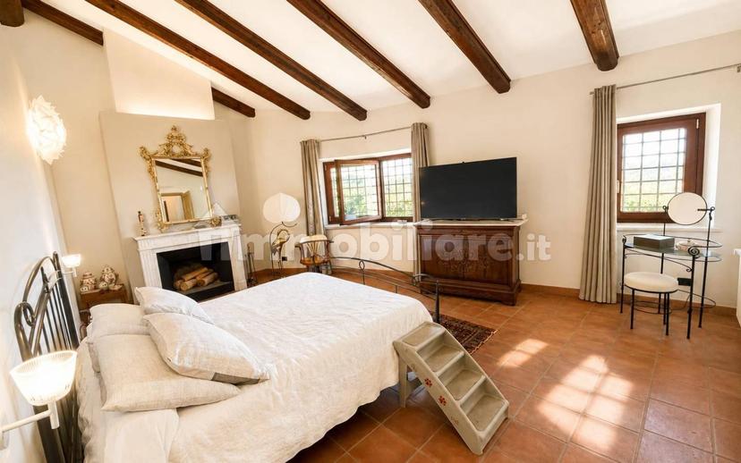 Villa unifamiliare via La Morra, Cherasco — foto 11 di 38