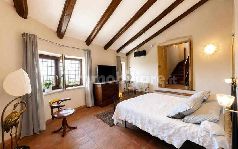Villa unifamiliare via La Morra, Cherasco — foto 29 di 38