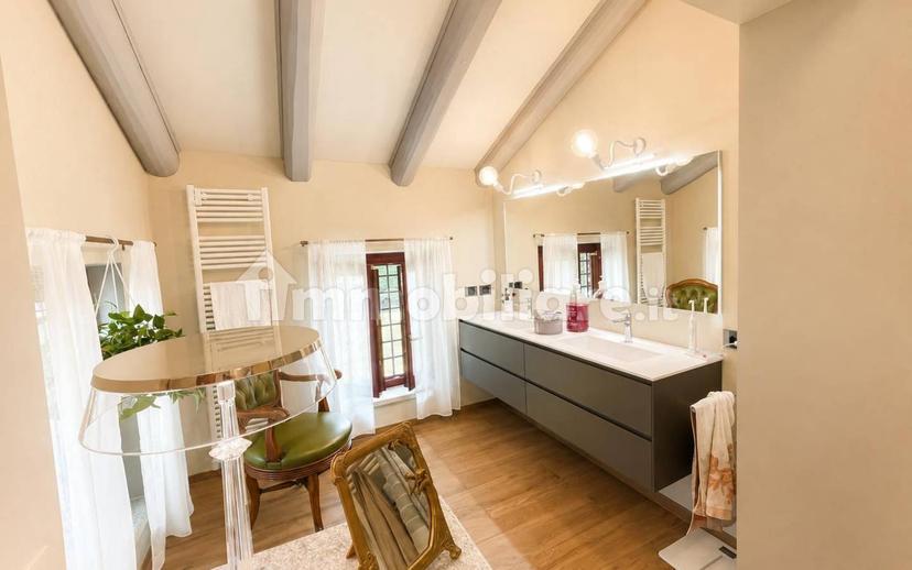 Villa unifamiliare via La Morra, Cherasco — foto 5 di 38