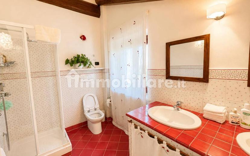 Villa unifamiliare via La Morra, Cherasco — foto 25 di 38