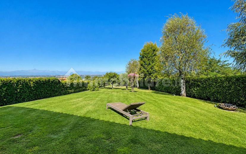 Villa unifamiliare via La Morra, Cherasco — foto 6 di 38