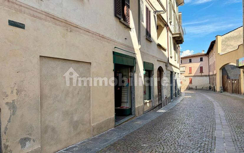 Trilocale via Giuseppe Garibaldi 33, Centro, Morbegno — foto 19 di 33