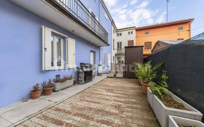 Villa a schiera via Martiri della Libertà, Ponte Taro, Fontevivo — foto 10 di 17