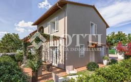 Villa a schiera via Giovanni Verga,  5, Santa Lucia, La Borra, Pontedera