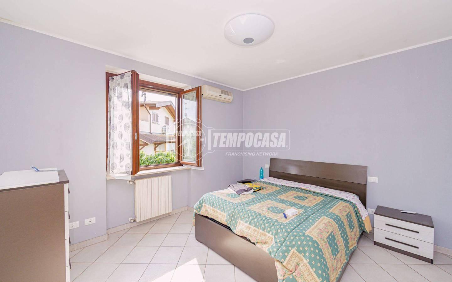 Trilocale via Cappuccini 37/B, Vallere, Castellana, Vigevano