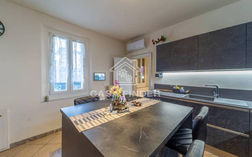 Villa a schiera via Martiri della Libertà, Ponte Taro, Fontevivo — foto 3 di 17