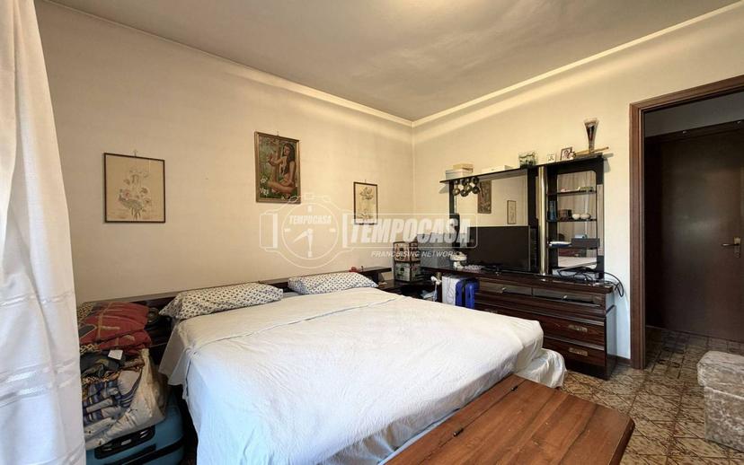 Quadrilocale via Vittorio Veneto 58, Centro, Arona — foto 36 di 39