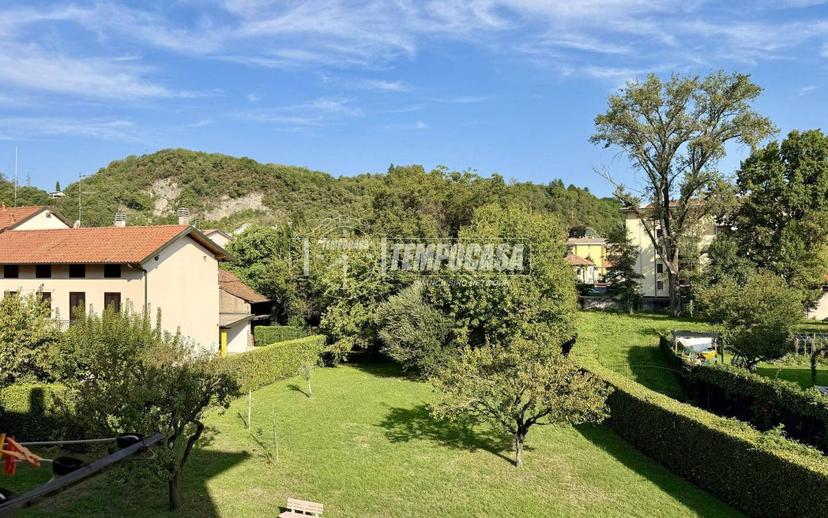 Quadrilocale via Vittorio Veneto 58, Centro, Arona — foto 16 di 39