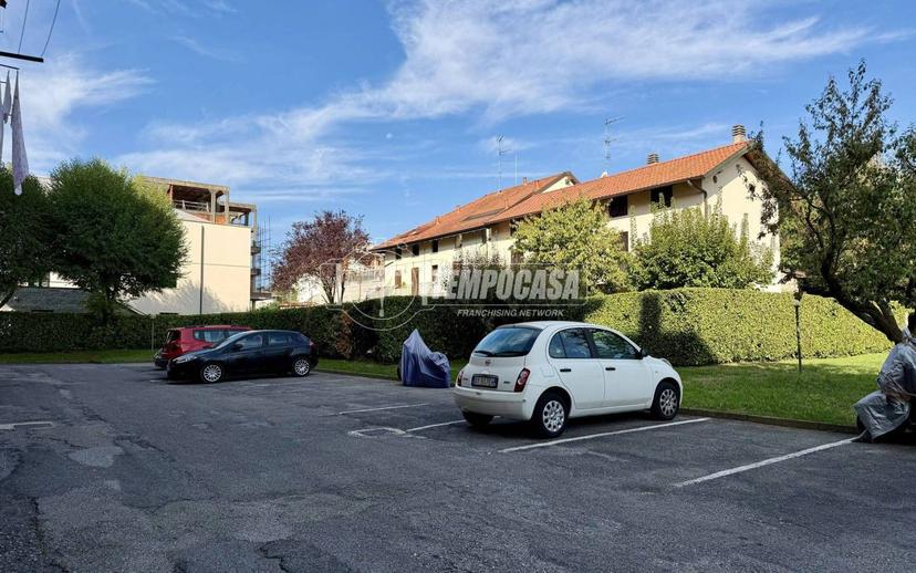 Quadrilocale via Vittorio Veneto 58, Centro, Arona — foto 17 di 39