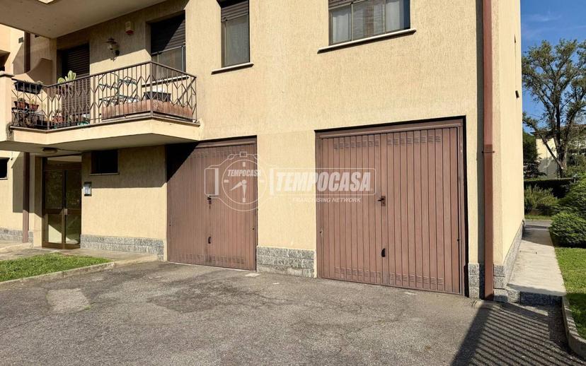 Quadrilocale via Vittorio Veneto 58, Centro, Arona — foto 32 di 39