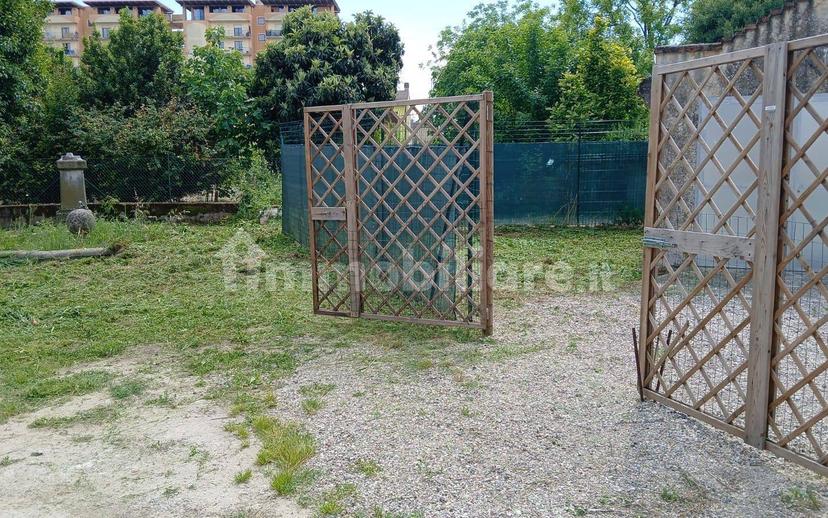 Villa a schiera via Legnago, Lunetta Frassino, Mantova — foto 2 di 11