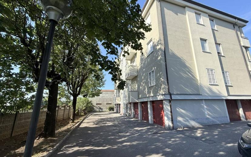 Trilocale via Don Luigi Vismara 43, Centro, Cislago — foto 18 di 28