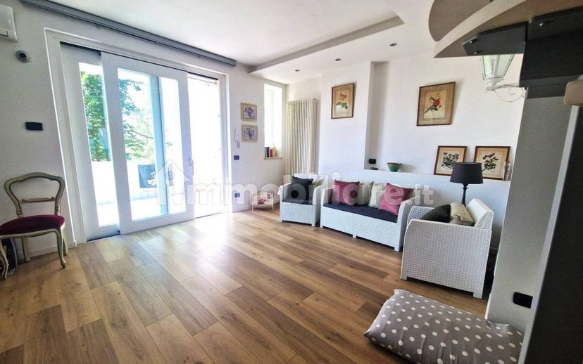 Trilocale via Colombarola 22, Centro, Sirmione — foto 19 di 38