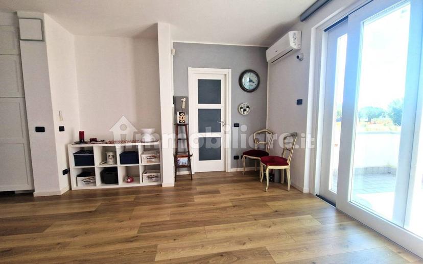 Trilocale via Colombarola 22, Centro, Sirmione — foto 35 di 38