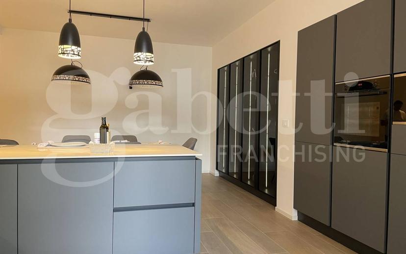 Quadrilocale largo San Giorgio, 7, Centro Storico, Pordenone — foto 18 di 32