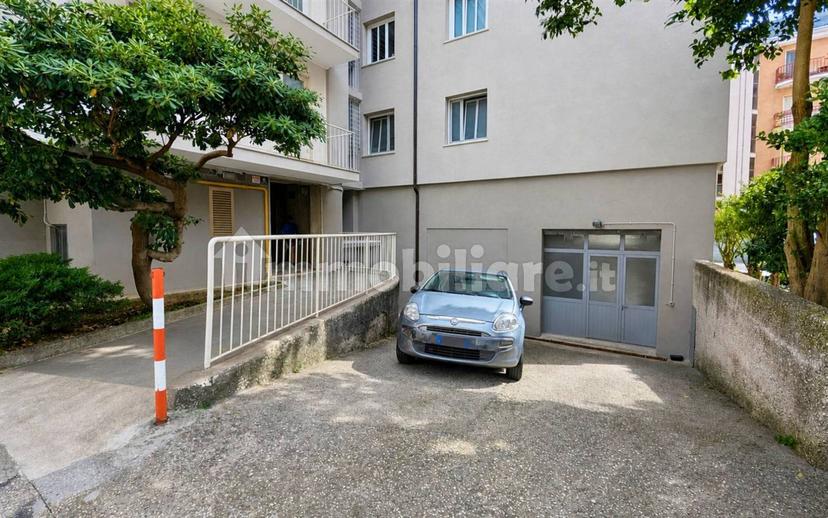 Trilocale buono stato, quarto piano, San Luigi - Rozzol, Trieste — foto 26 di 26