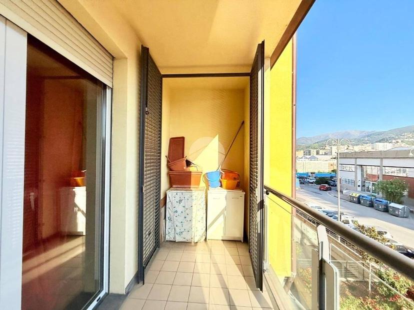 Monolocale via Luigi Cibrario 33, Sestri Ponente, Genova — foto 18 di 28