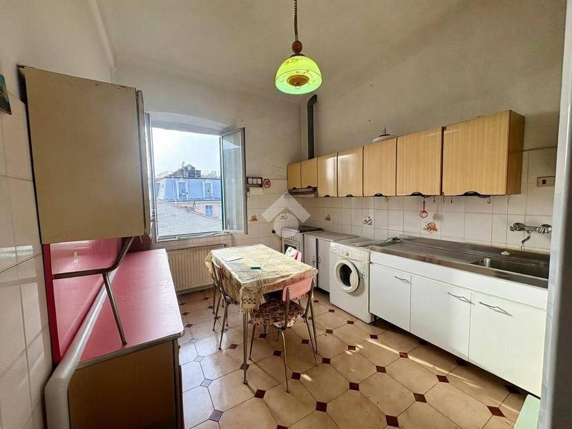 Quadrilocale via verona 6, Cornigliano, Genova — foto 4 di 14