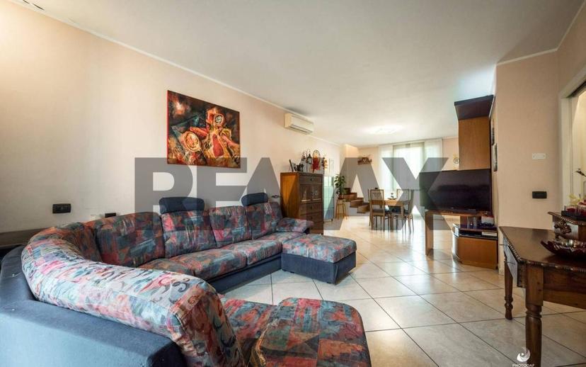 Appartamento buono stato, su più livelli, Centro, Fidenza — foto 11 di 36