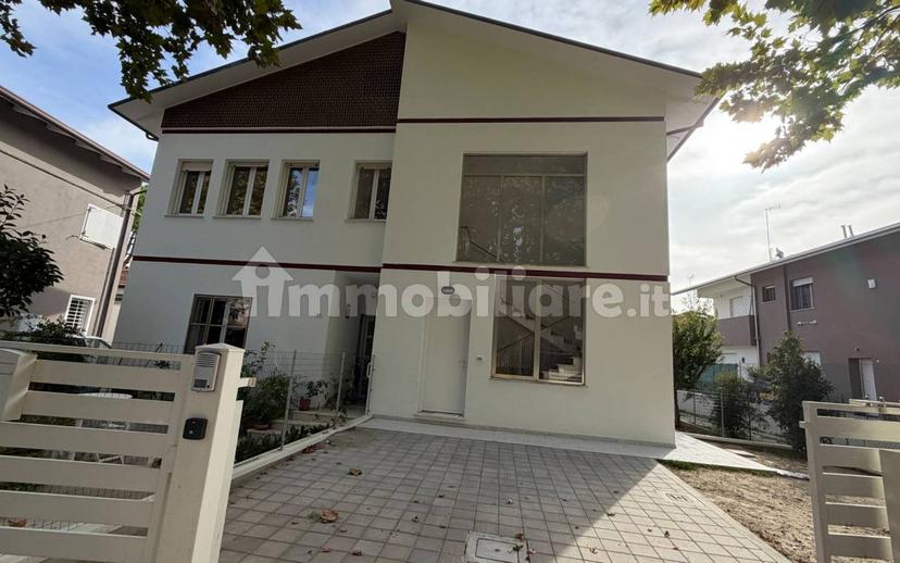 Appartamento viale Volturno 111, Centro, Cervia — foto 28 di 42