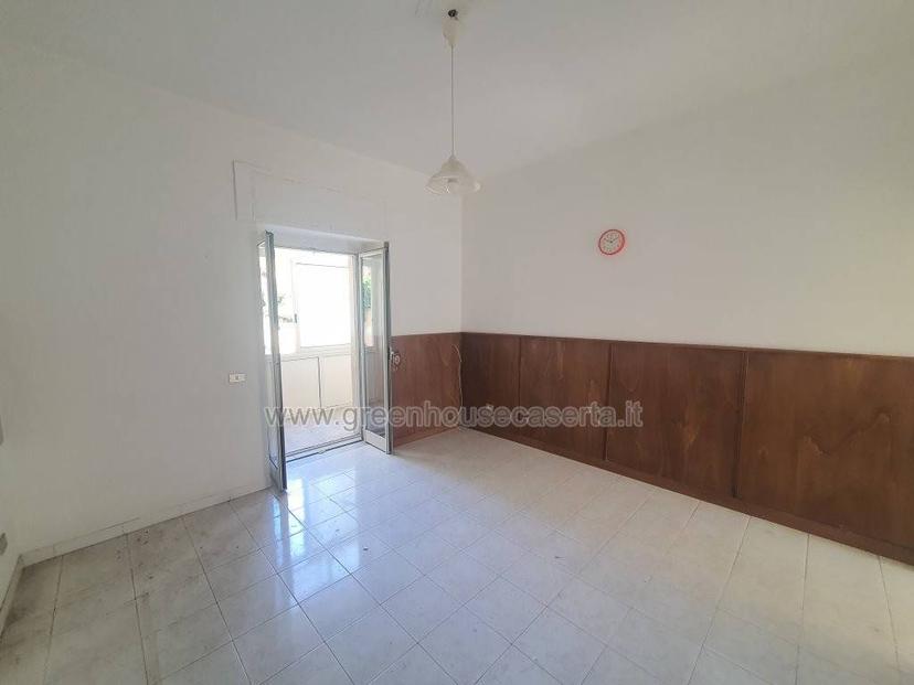 Trilocale via Cardinale Annibale da Ceccano 21, Centro Storico - Corso Trieste, Caserta — foto 3 di 40