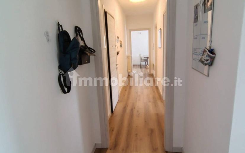 Trilocale via Piave 3, Villongo