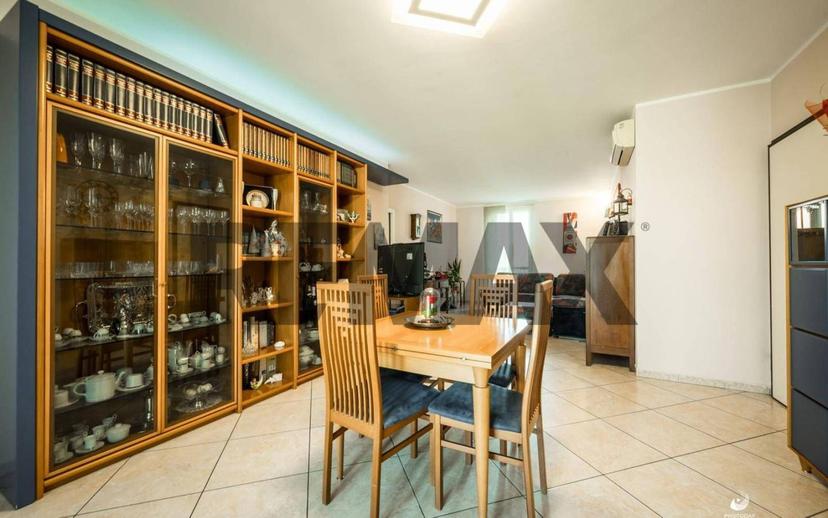 Appartamento buono stato, su più livelli, Centro, Fidenza — foto 9 di 36