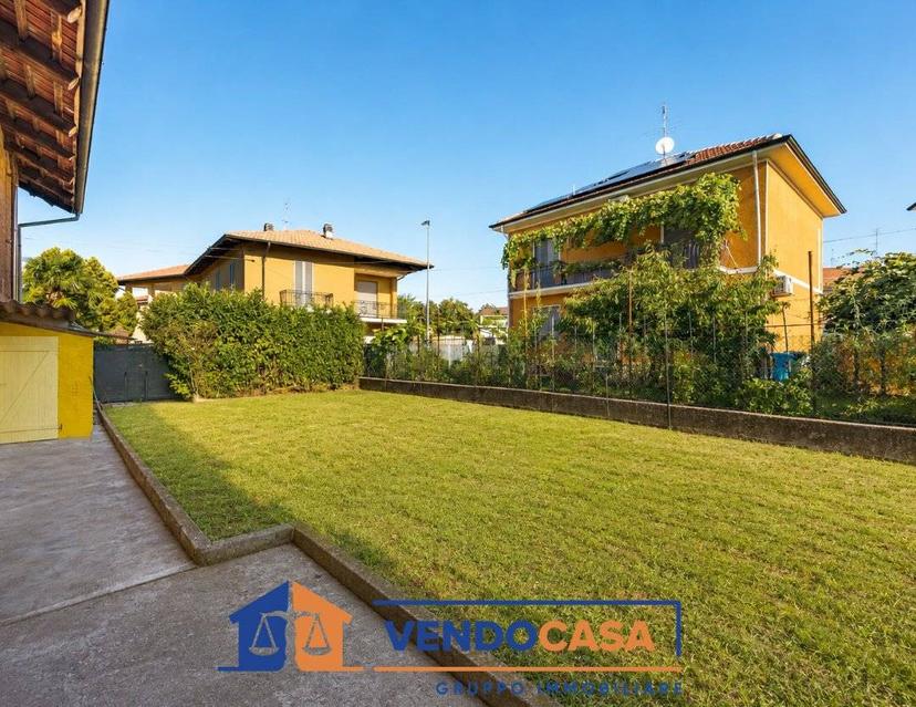 Villa unifamiliare via Principe Amedeo 10, Centro, Trofarello — foto 18 di 30