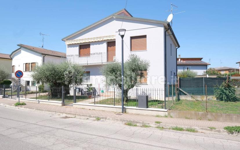 Villa bifamiliare 140 m², Ospedaletto Euganeo — foto 9 di 45