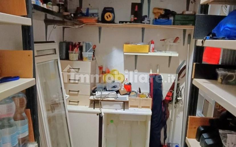 Quadrilocale via Carlo V 72, Centro Storico, Catanzaro — foto 15 di 49