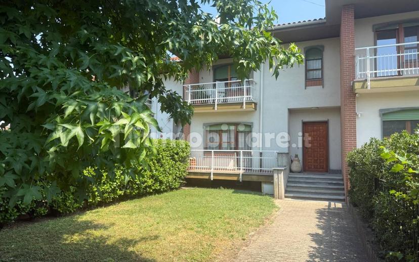 Terratetto unifamiliare 225 m², Madonna dell'Olmo, Cuneo — foto 18 di 43