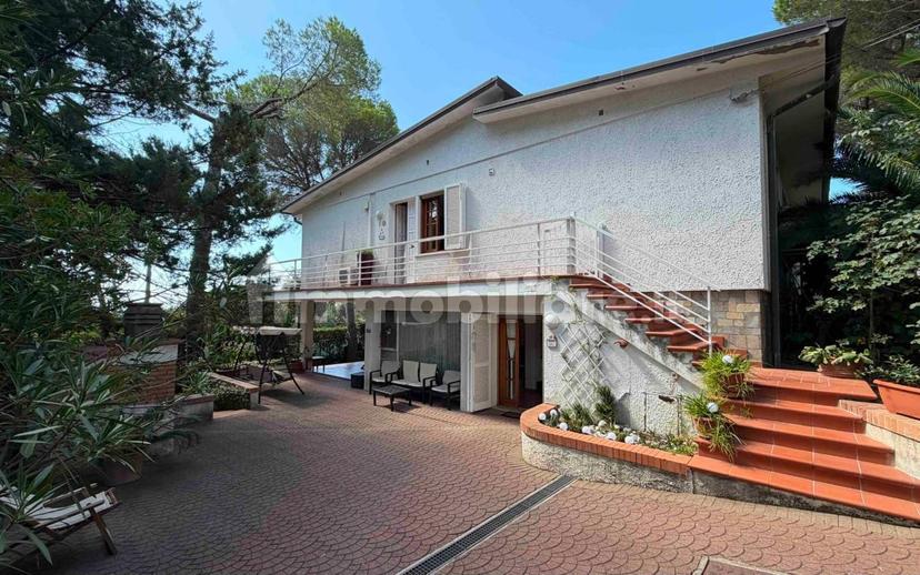 Villa bifamiliare via delle Eriche, Quercianella, Livorno — foto 16 di 40
