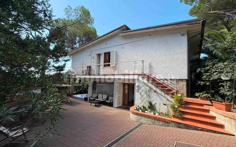 Villa bifamiliare via delle Eriche, Quercianella, Livorno — foto 25 di 40