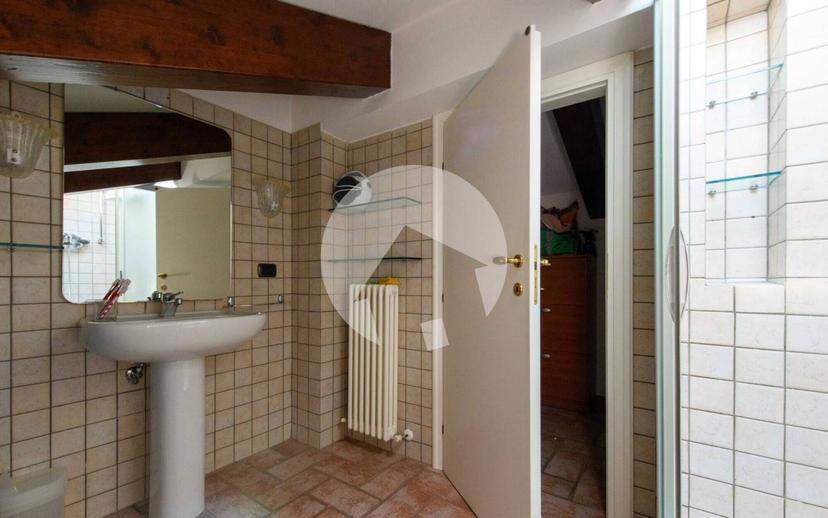 Villa a schiera 5 locali, ottimo stato, Casino, Castelnovo Ne' Monti — foto 16 di 60