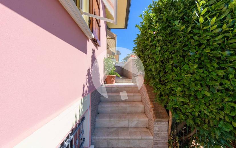 Villa a schiera 5 locali, ottimo stato, Casino, Castelnovo Ne' Monti — foto 9 di 60