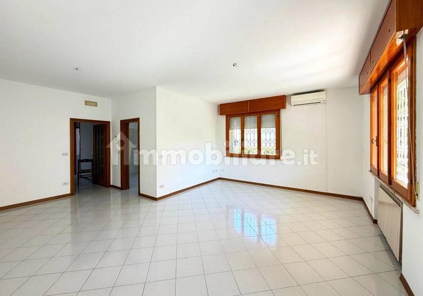Quadrilocale viale Carbonia, Papini - Oltremare, Riccione — foto 4 di 22