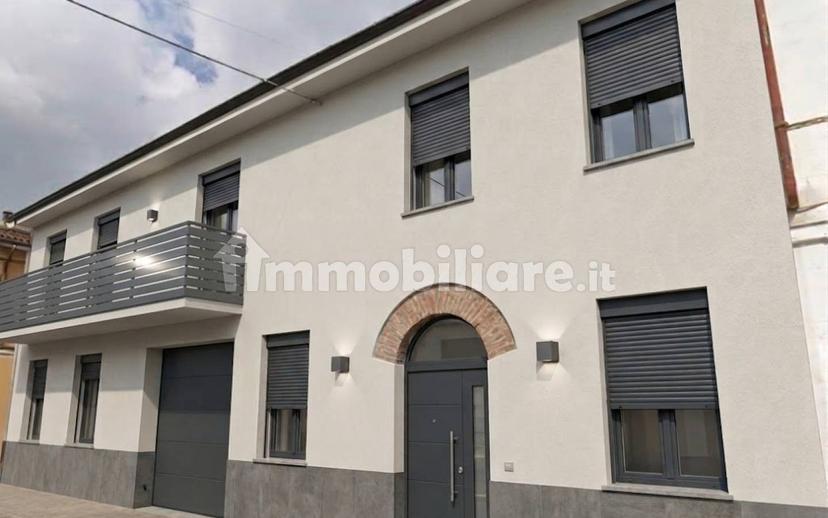 Bilocale via Antonio Gramsci 42, Centro, Brembio — foto 5 di 9