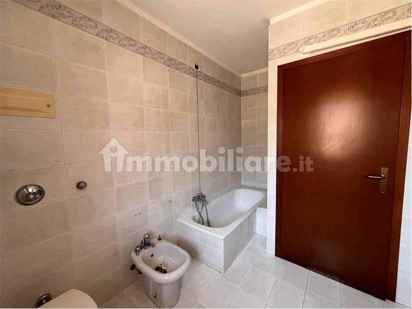 Appartamento buono stato, secondo piano, Centro, Follina — foto 14 di 23