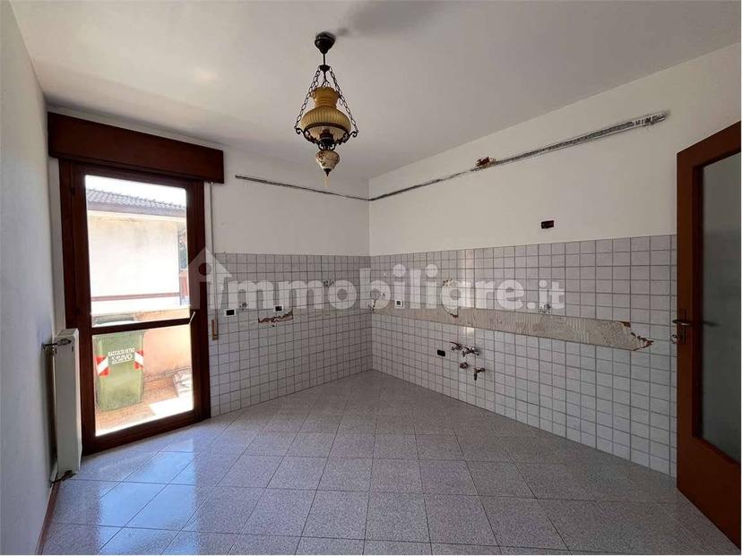 Appartamento buono stato, secondo piano, Centro, Follina — foto 3 di 23