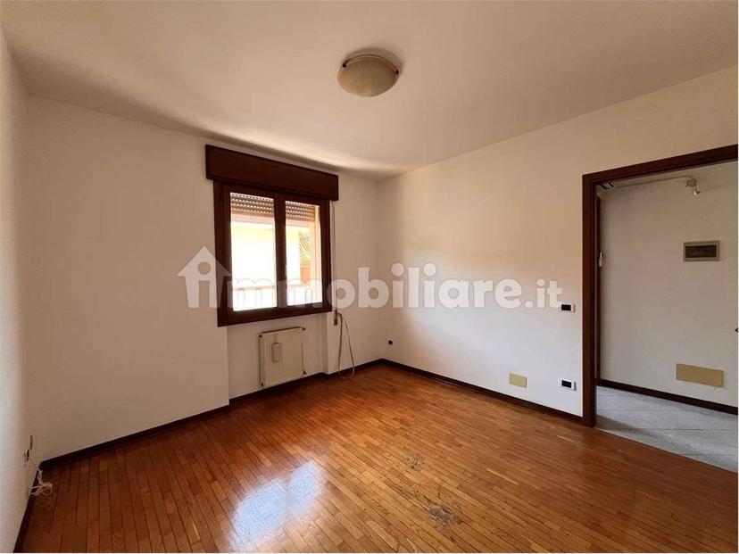 Appartamento buono stato, secondo piano, Centro, Follina — foto 2 di 23
