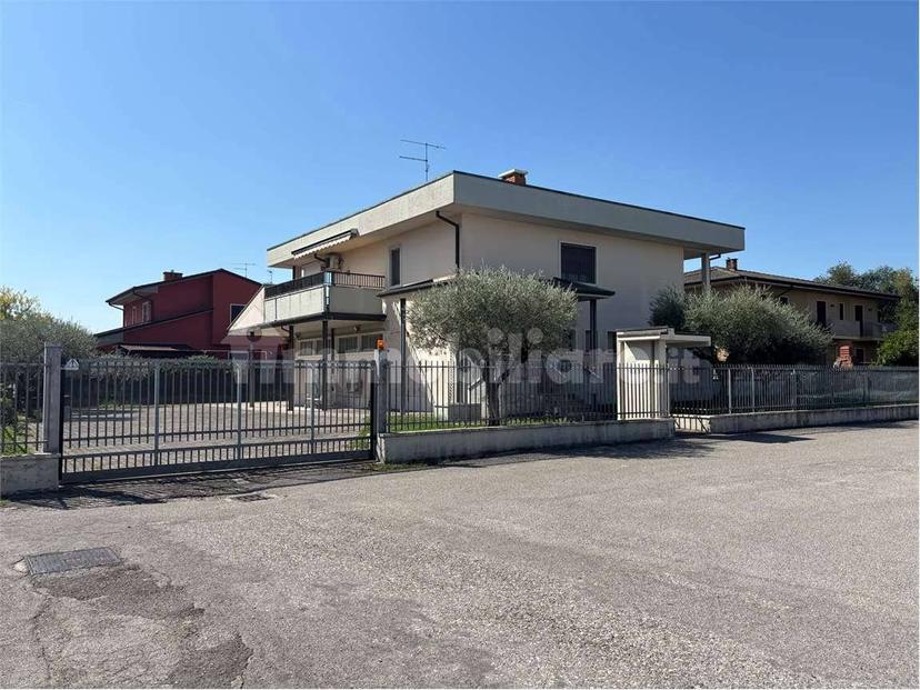 Villa unifamiliare balladoro, Centro, Povegliano Veronese — foto 19 di 35
