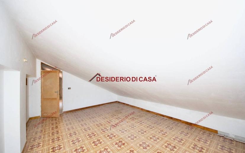 Quadrilocale via Caduti sul Lavoro 25, San Salvatore di Fitalia — foto 11 di 39