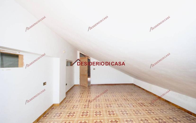 Quadrilocale via Caduti sul Lavoro 25, San Salvatore di Fitalia — foto 6 di 39