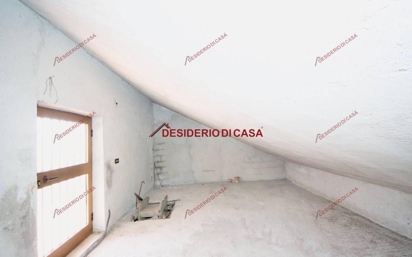 Quadrilocale via Caduti sul Lavoro 25, San Salvatore di Fitalia