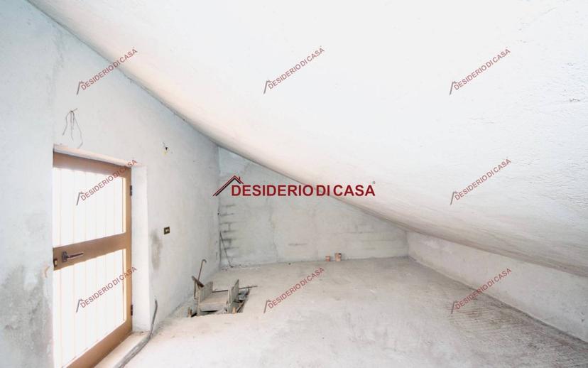 Quadrilocale via Caduti sul Lavoro 25, San Salvatore di Fitalia