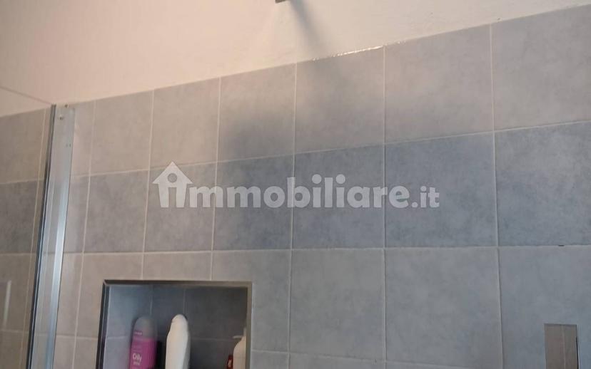 Bilocale via Camillo Prampolini, Centro, Tradate — foto 11 di 41