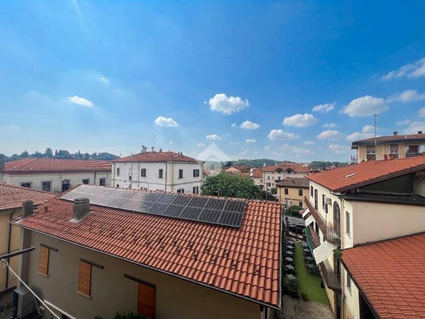 Trilocale via binaghi 5, Centro, Malnate — foto 3 di 12