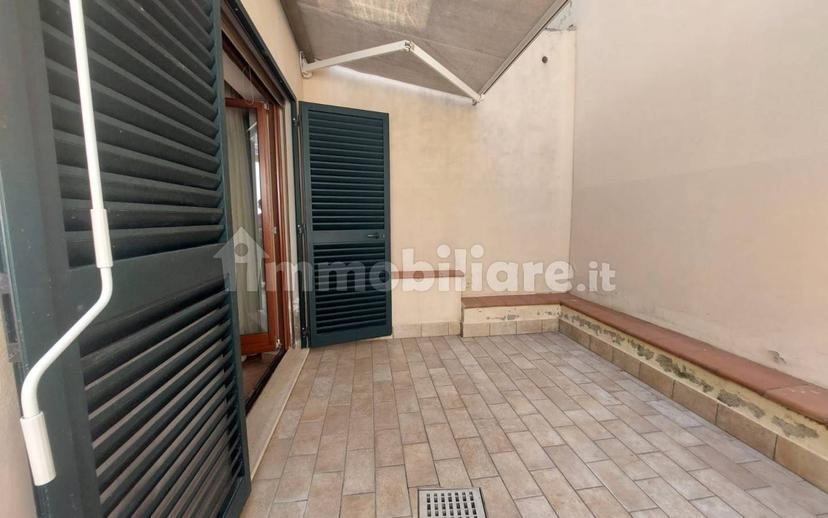 Bilocale Strada Regionale di Val di Setta e Val di Bisenzio, Vernio — foto 3 di 14